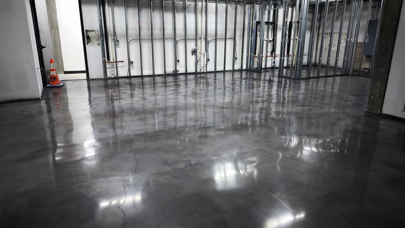 Polished Retail Floor with Color and Sealer